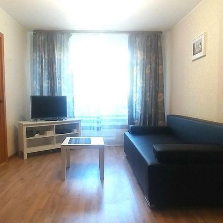 Appartement Dwuszka Na Novyh Cheremuszkah à Moscou Extérieur photo