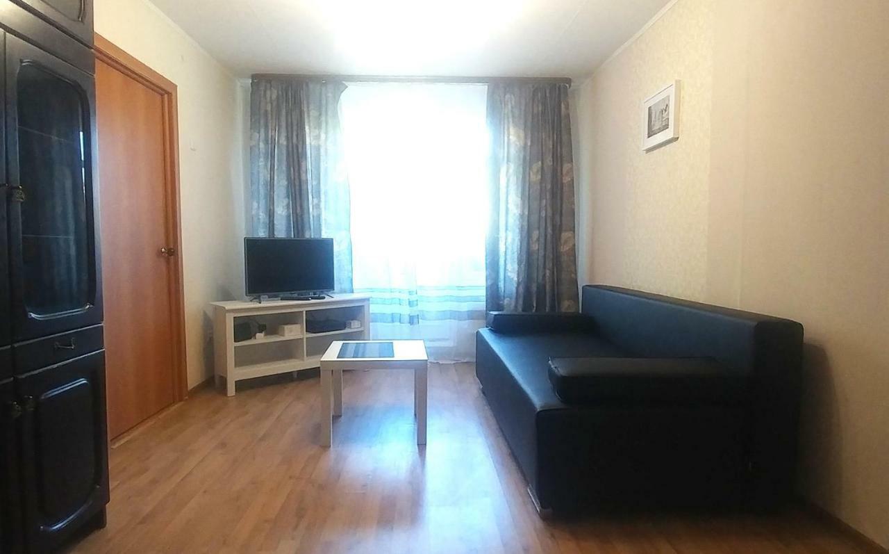 Appartement Dwuszka Na Novyh Cheremuszkah à Moscou Extérieur photo